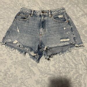 Women’s garage jean short